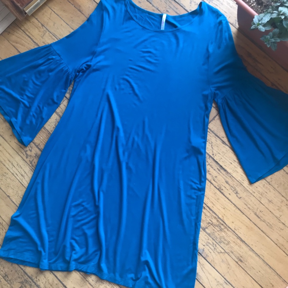 Bell Sleeve Dress - Picture 1 of 4